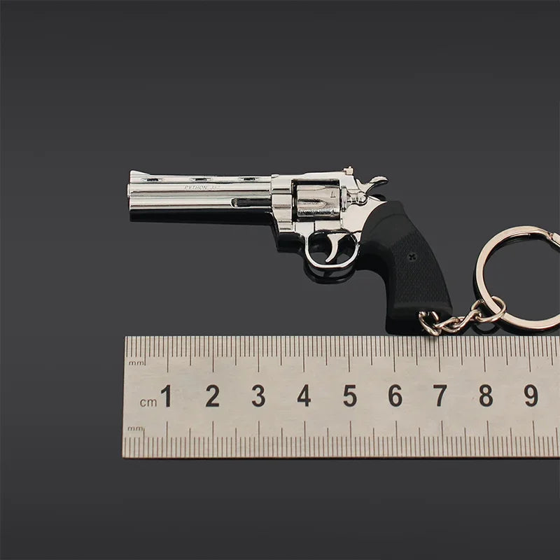 7cm Detachable Colt 357 Revolver Metal Gun Keychain Model Military-themed Keyrings Car Keychain Fashionable Men Accessories