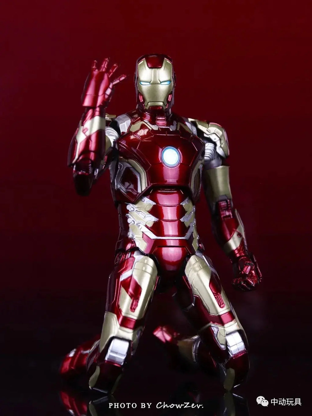ZD Toys LED Light Iron Man MK1 MK2 MK3 MK4 MK5 MK6 MK7 MK43 MK50 7" Movie Action Figure Tony Stark Legends Toys
