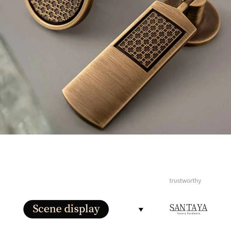 Santaya Antique Brass Handle Luxury Bronze Pull Kitchen Cabinet Handle Wardrobe Drawer Knob