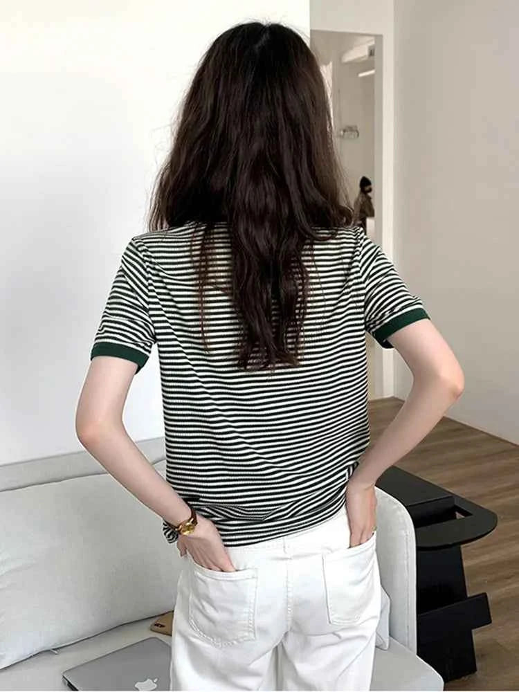 Striped Short Sleeve T-shirt Women's Summer New Korean Version Loose Retro Contrast Slim Round Neck Top Women's Fashion Casual