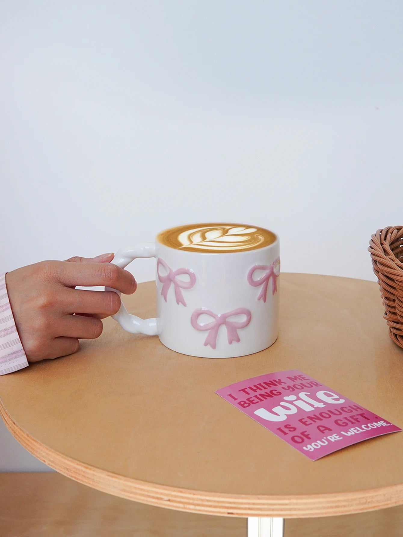 1Pc 13.4oz Pink Ceramic Mug with Bowknot, Ceramic Cup with Twisted Handle, Exquisite and Simple Pink Embossed Cup, Suitable for Latte Art in Coffee Shops, Home Decor Drinkware, Drinking Cup for Kitchen, Living Room, Bedroom,