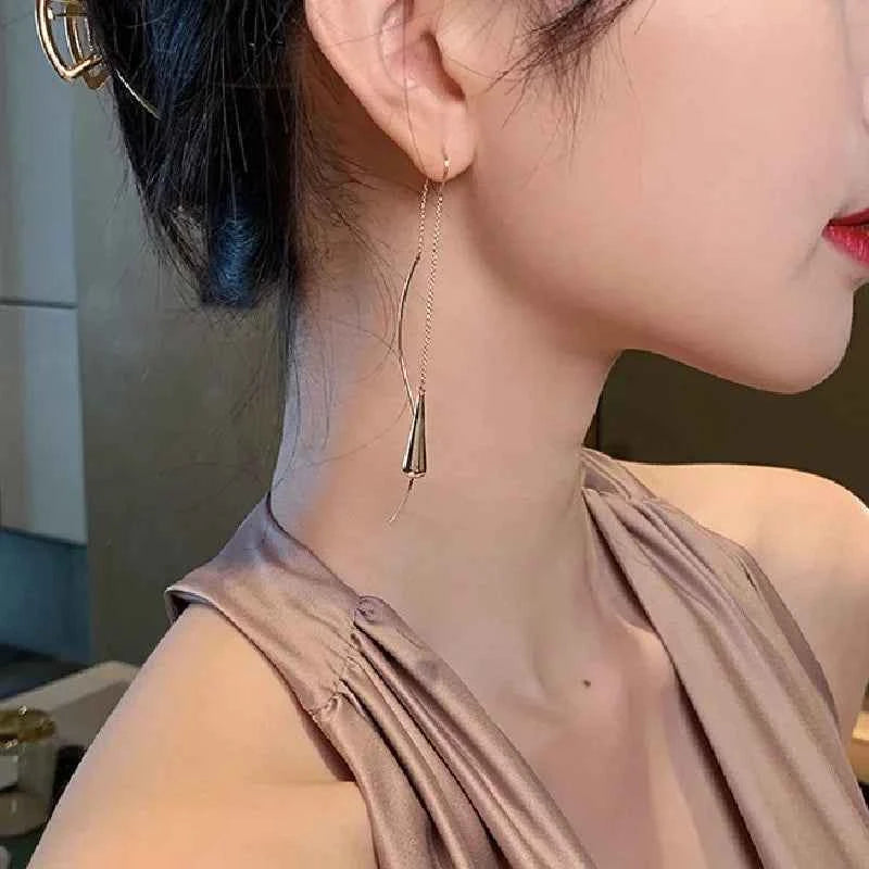 Long Spiral Ear Line Wave Drop Geometric Simple Rhinestones Metal Style Tassel Dangle Earrings for Women Party Fashion Jewelry N