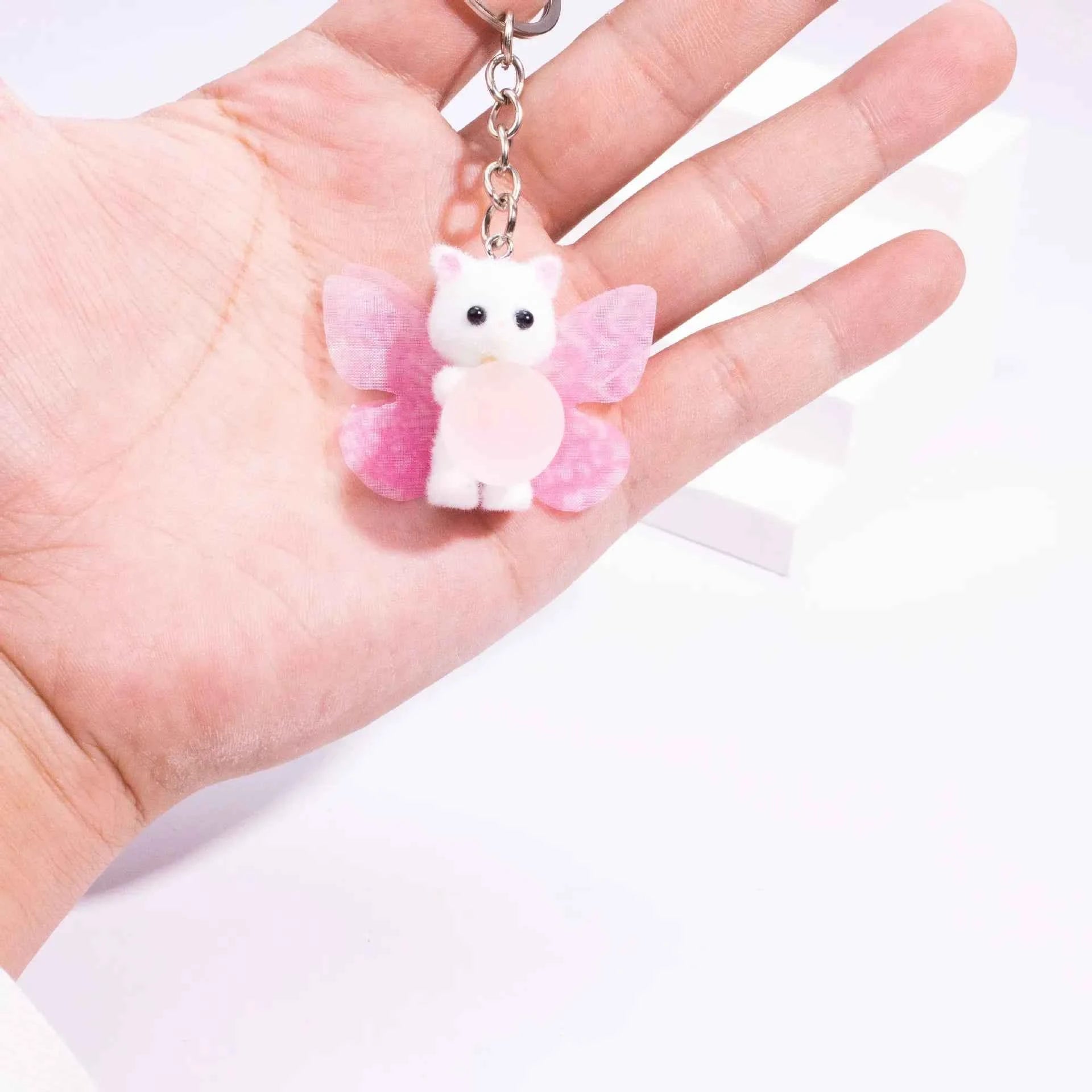 Adorable Flocking Cat Keychain - Butterfly Wing Design, Cute Bag/Car Charm, Perfect Gift for Cat Owners & Pet Lovers