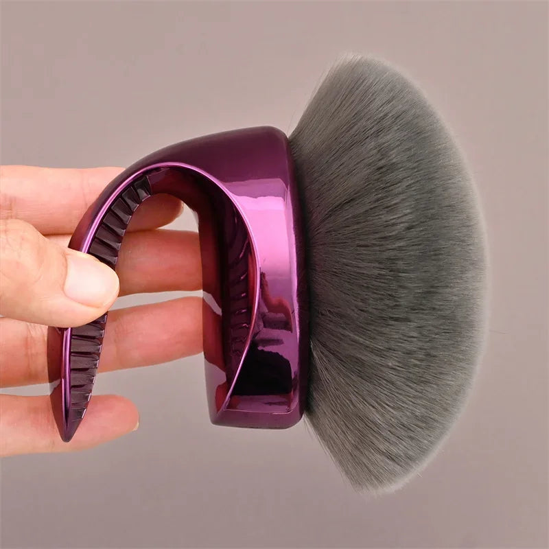 Extra Large Kabuki Body Brush Streak Free Self Tanner Applicator for Legs Body Bronzer Liquid Makeup Wide Round Head Blur Tool