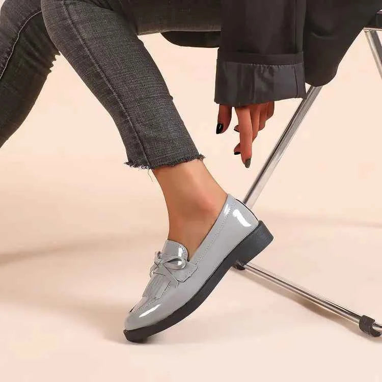 Womens Shoes Patent Leather Women Loafers British Tassel Casual Female Flat Shoes Bowknot Comfortable Small Leather Shoes