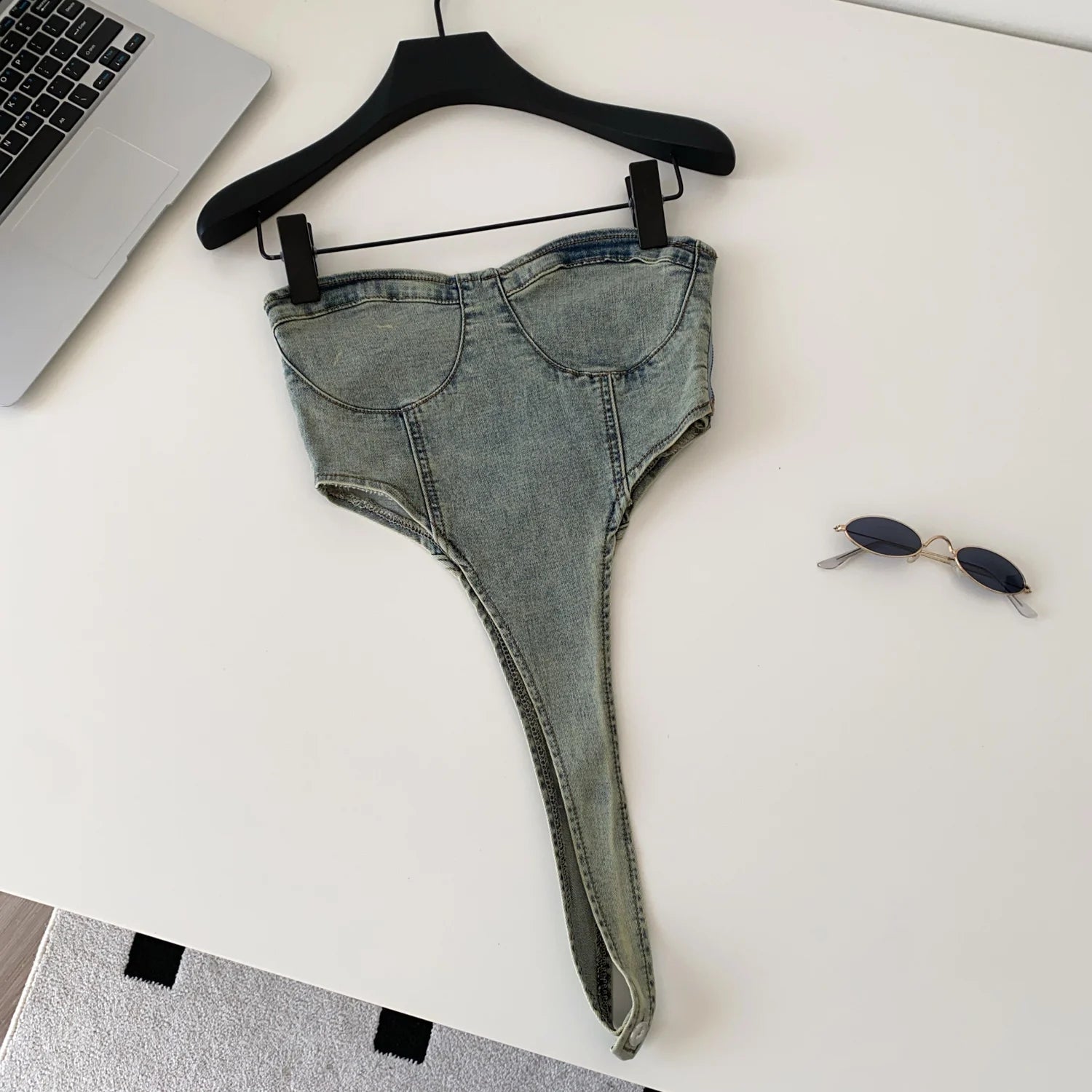 SINGREINY Hot Girl American Retro Sexy Top Female 2026 Minimalist Sleeveless Edgy Beach Bodysuit Strapless 1950s Denim Tank Top