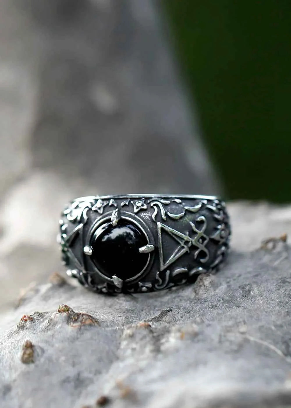 2023 New Updated Design Lucifer Satan Signet Ring For Men With Black Stone Stainless Steel Vintage Jewelry Gift free shipping
