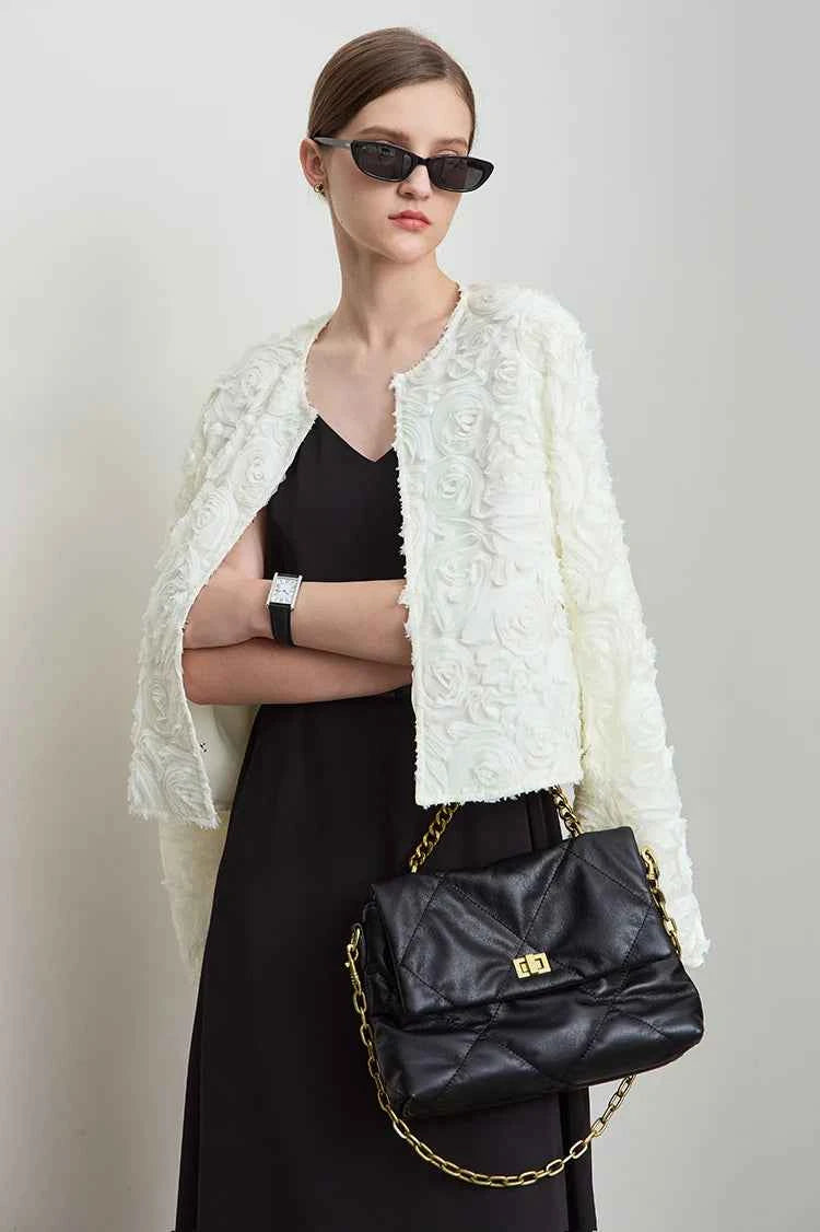 AMII Minimalism Short Jacket Women 2025 Autumn New Elegant Romantic Stereoscopic Flower O-Neck Hook Button Outwear Coat 12521066