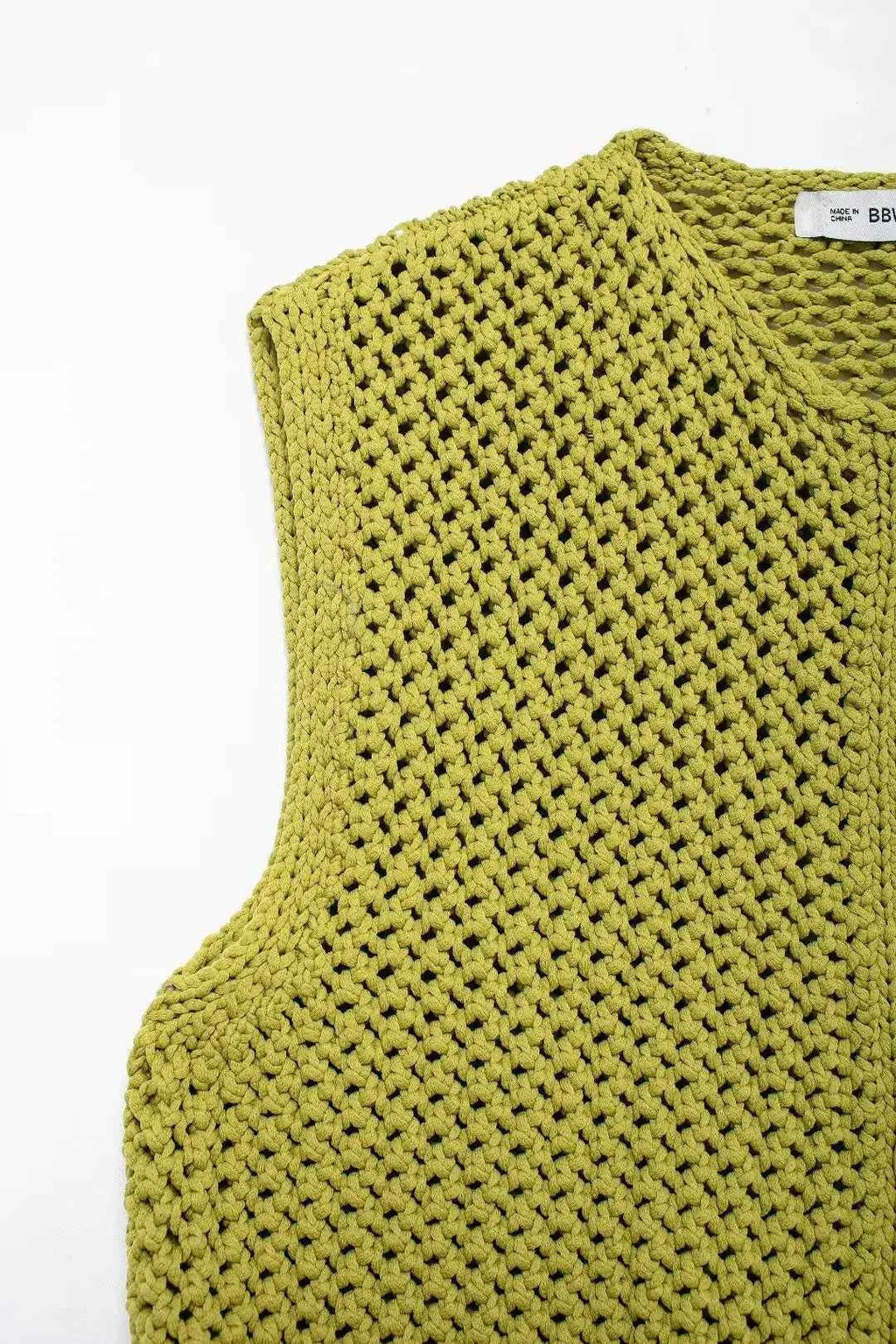Women Fashion Sleeveless Coarse Needle Knitting Vest Sweater Female Chic Big Pockets Patch Buttons Cardigan Waistcoat Tops