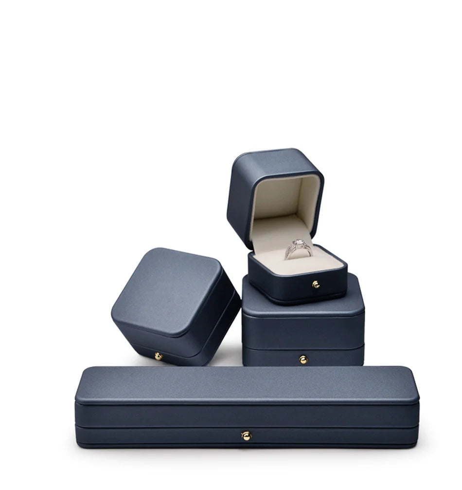 Oirlv Leather Jewelry Ring Box Jewelry Organizer Necklace Pendant Bracelet Long Chain Storage Box Packaging Gift Box for Wedding