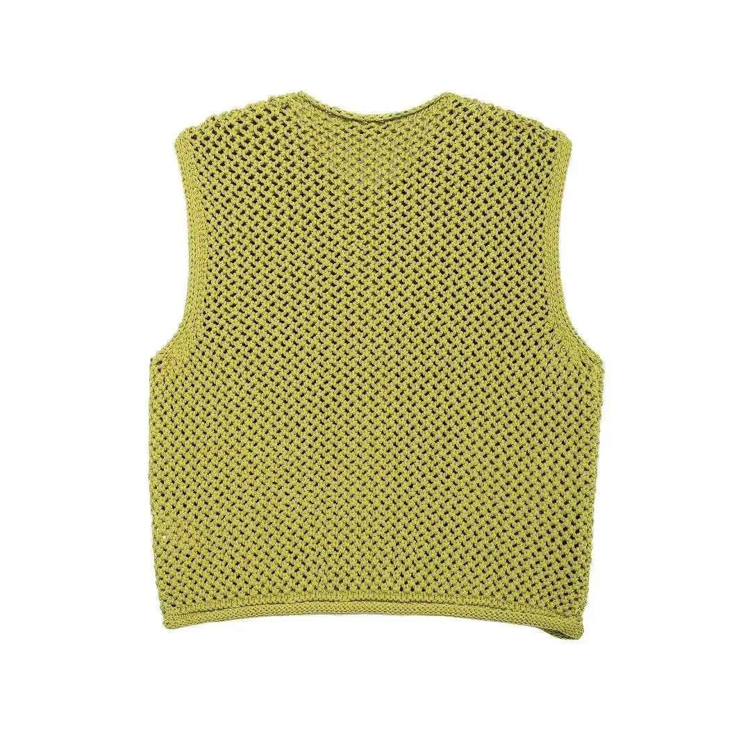Women Fashion Sleeveless Coarse Needle Knitting Vest Sweater Female Chic Big Pockets Patch Buttons Cardigan Waistcoat Tops