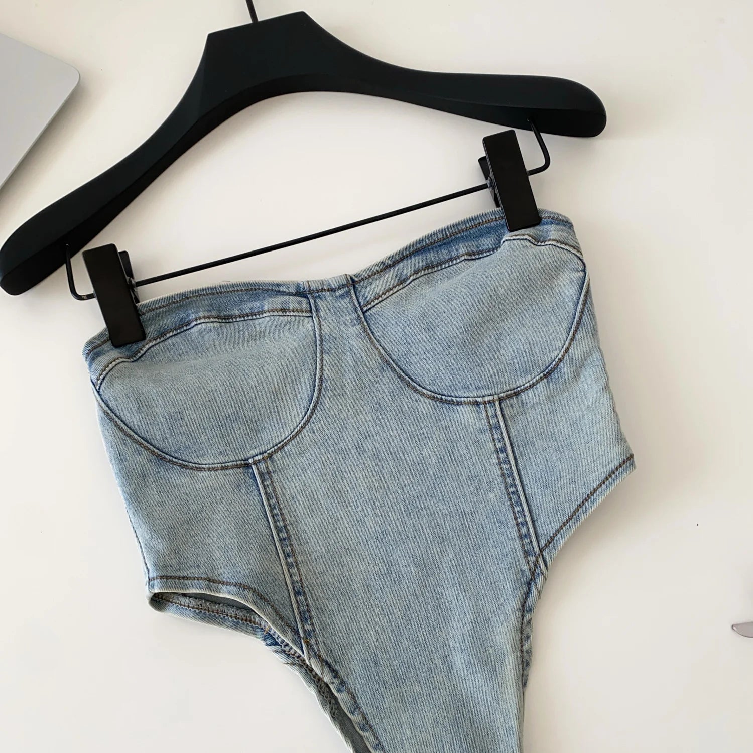 SINGREINY Hot Girl American Retro Sexy Top Female 2026 Minimalist Sleeveless Edgy Beach Bodysuit Strapless 1950s Denim Tank Top