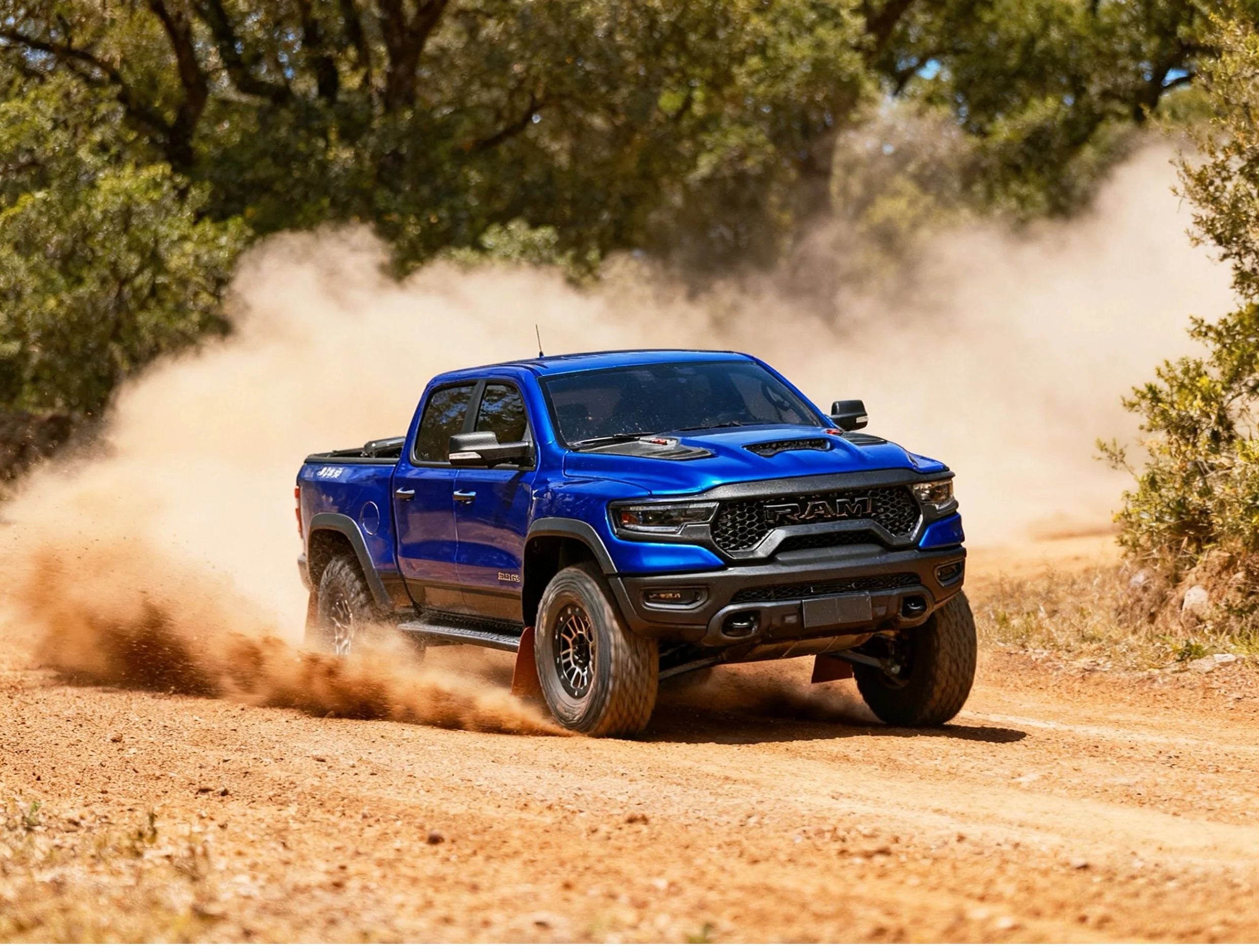 KM Thunder Dodge Tyrannosaurus RAM 1500 Simulation 1/8 Remote Control Electric 4WD Climbing Vehicle Pickup Off road Vehicle