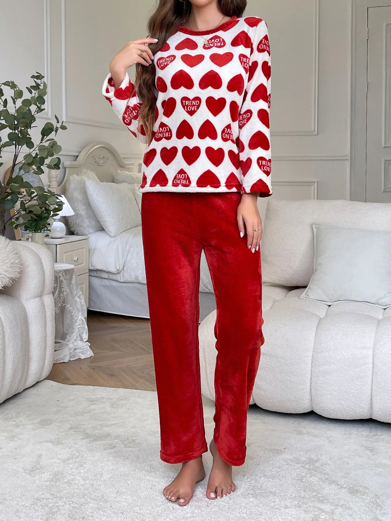 Thick and Warm Winter Flannel Sleepwear Soft Long Sleeved Pants Women's Pyjamas Set Heart-Shaped Pattern Student Nightwear