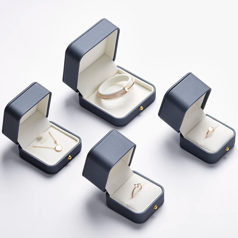 Oirlv Leather Jewelry Ring Box Jewelry Organizer Necklace Pendant Bracelet Long Chain Storage Box Packaging Gift Box for Wedding
