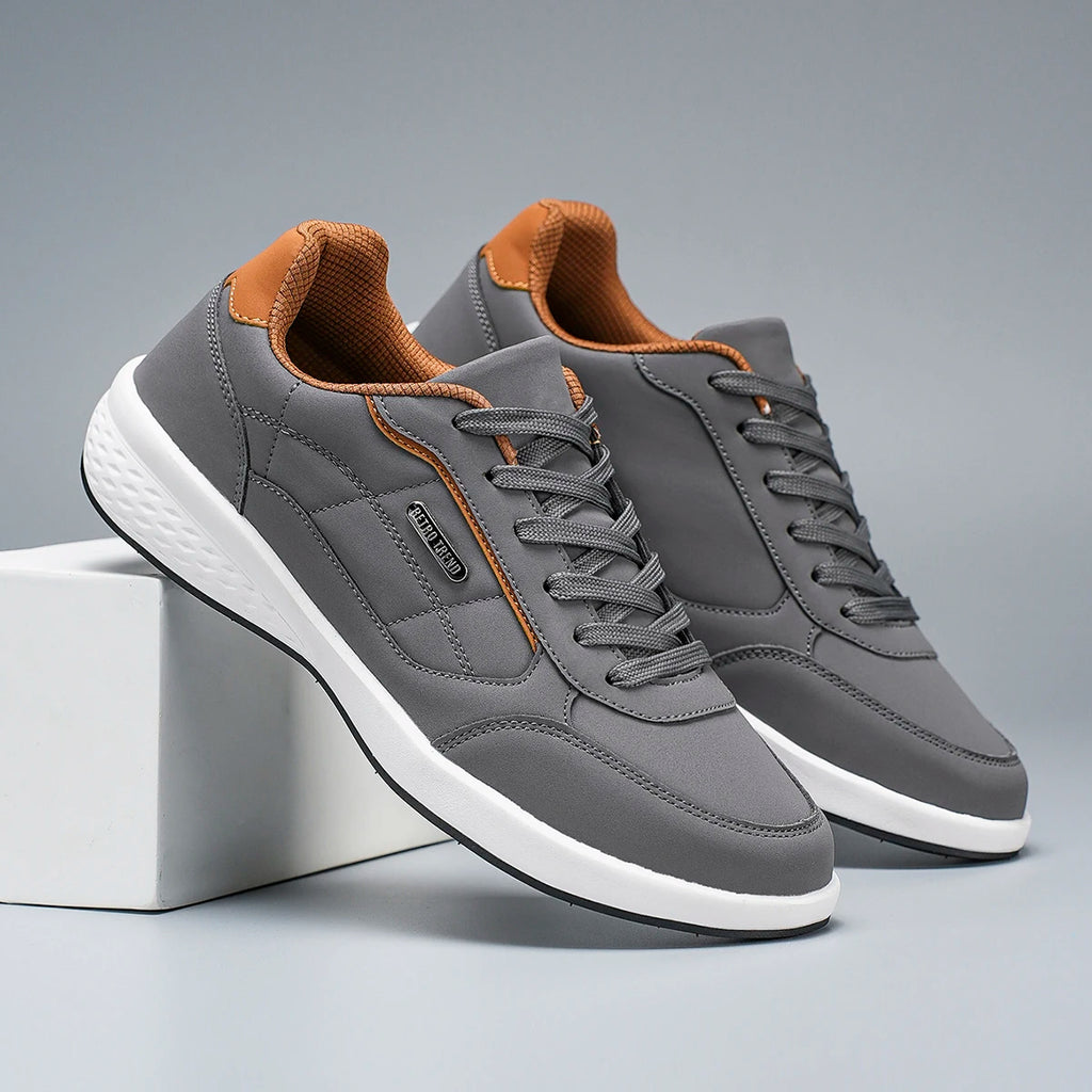 New Breathable Leather Men Shoes Lightweight Comfortable Men Sneakers Fashions Lace Up Casual Shoes Flat Shoes Zapatillas Hombre