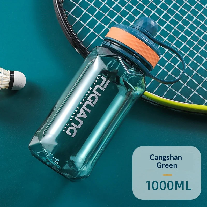 Large-capacity Sports Water Bottle Made of PC Material with Leak-proof Design Suitable for Use in Fitness Venues and Outdoors
