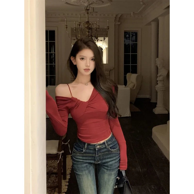 Pure Sexy Hot Girl Sexy Top for Women in Autumn and Winter One-shoulder Irregular Kink Design Base Shirt