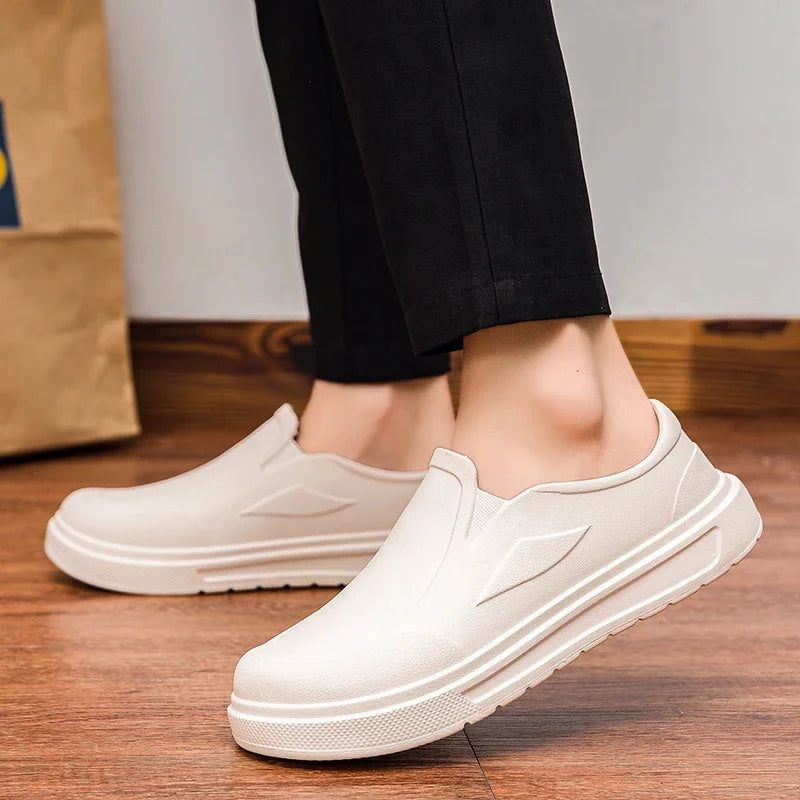 Men's Chef Shoes Anti Slip Oil Resistant Dirt Resistant Kitchen Shoes Work Shoes Quick Drying Rain Shoes Large Size Breath Clogs