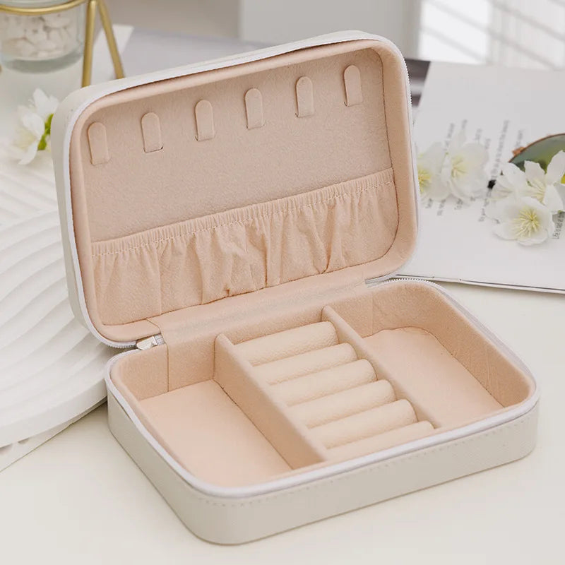 Portable Jewelry Storage Box Travel Organizer Jewelry Case Leather Storage Earrings Necklace Ring Jewelry Organizer Display