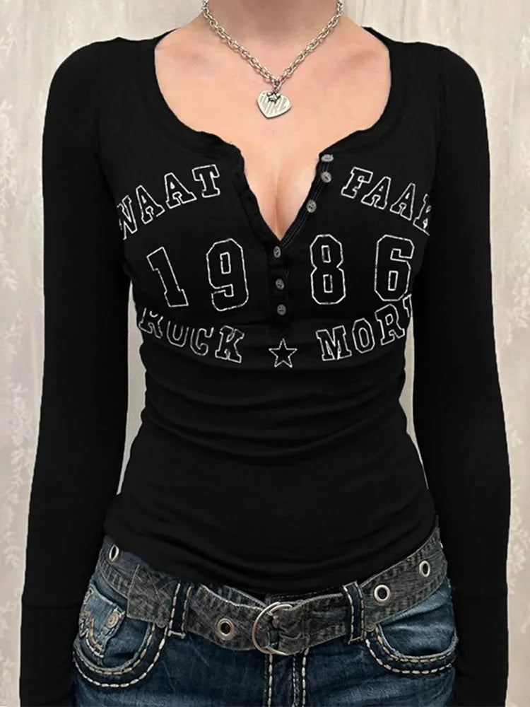 Black T-shirt Women Autumn Letter Print Streetwear Long Sleeves O-Neck Bodycon Sexy Top Button Fashion Casual Slim Tees Female