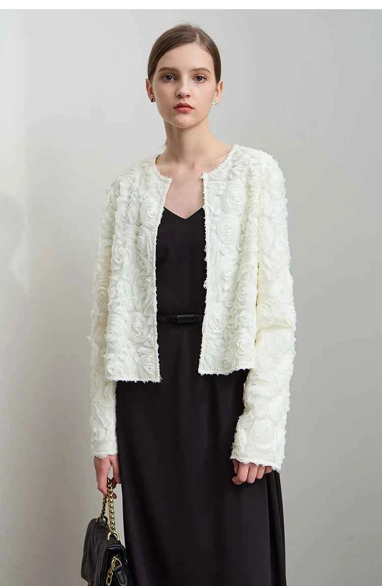 AMII Minimalism Short Jacket Women 2025 Autumn New Elegant Romantic Stereoscopic Flower O-Neck Hook Button Outwear Coat 12521066