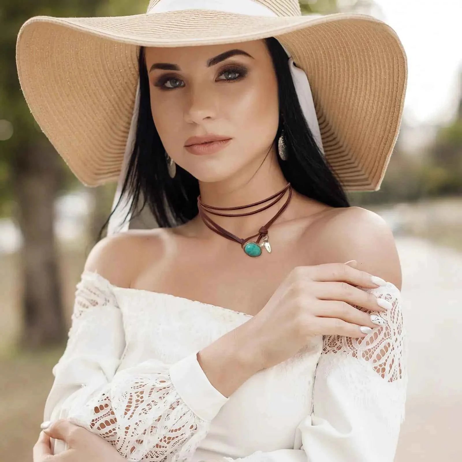 Bohemian Style Necklace for Women Leather Rope Turquoise Pendant Ethnic Vintage Simple Jewelry Gifts Necklace Accessories