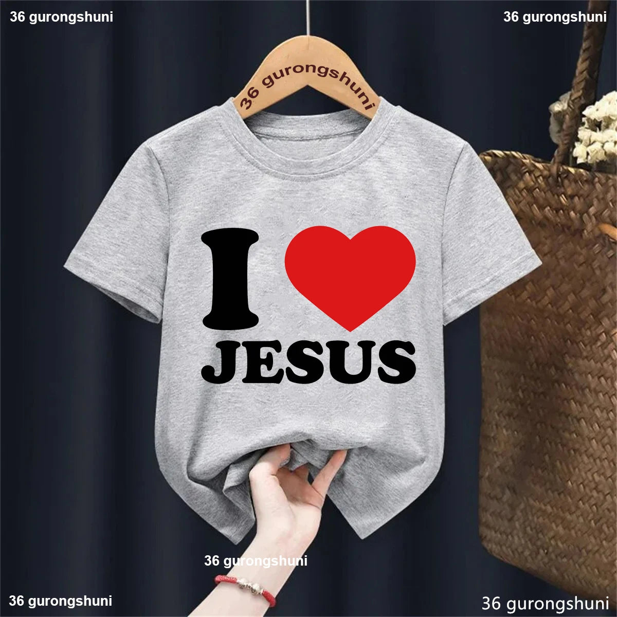 Newest Jesus Love Me Graphic Printed Tshirt Girls/Boys Cool 2-13 Years Kids Clothes Summer Fashion Short Sleeve T-Shirt Tops