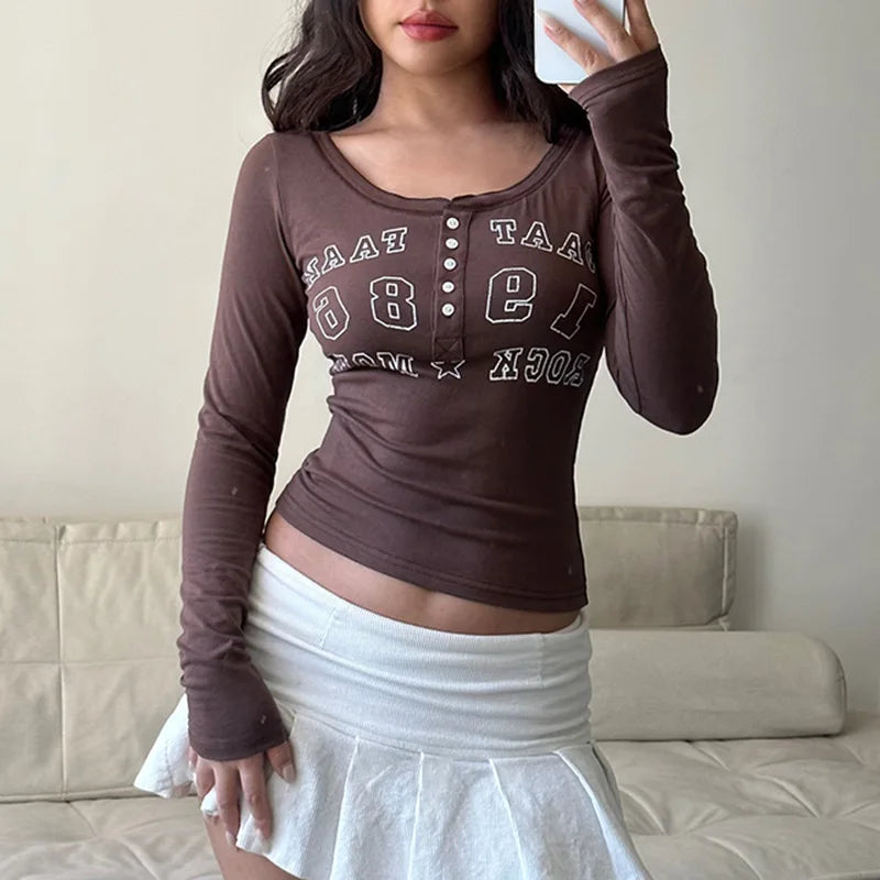 Black T-shirt Women Autumn Letter Print Streetwear Long Sleeves O-Neck Bodycon Sexy Top Button Fashion Casual Slim Tees Female
