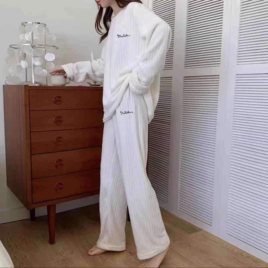 Winter Flannel Two-piece Loose Casual New O-neck Striped Coral Fleece Top Elastic Waist Pants sets Women's Pajamas Set Sleepwear