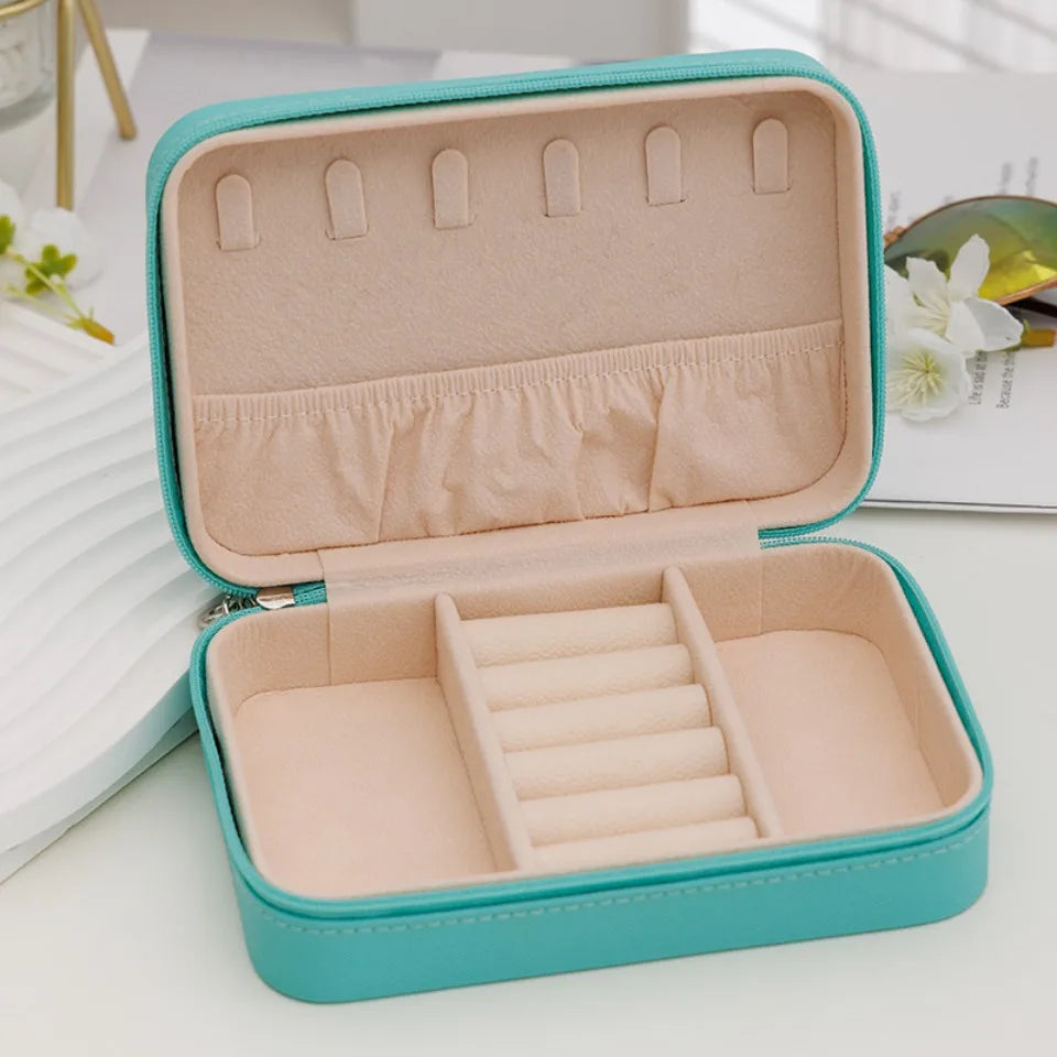 Portable Jewelry Storage Box Travel Organizer Jewelry Case Leather Storage Earrings Necklace Ring Jewelry Organizer Display