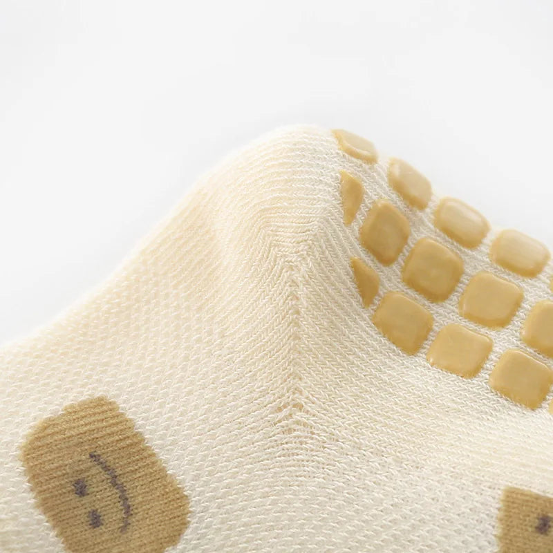 5 Pairs Childrens Non-Slip Socks Cute Cartoon Pattern Kids Boys Girls Floor Socks Comfortable Breathable for Toddler