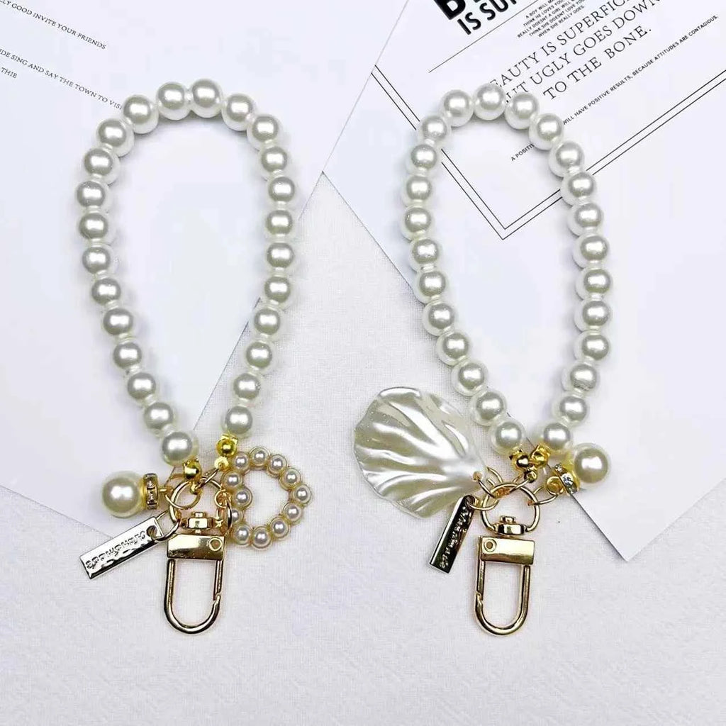 New Arrival Pearl Heart Charm Keyring Bag Charm Accessory for Women, Trendy Key Pendant for Backpacks, Unique Gift Idea