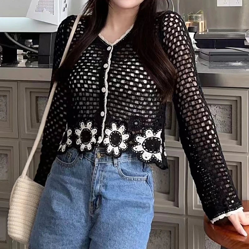 Floral Crochet Top Long Sleeve Sheer Open Knit Button Up Crop Blouse Women Teengirl Spring Summer Fairycore Boho Vacation Outfit