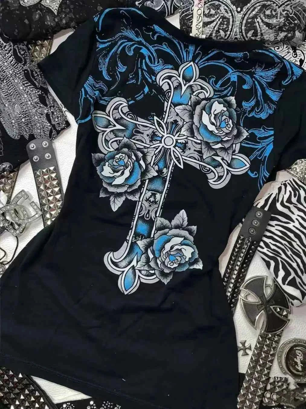 Rock Gothic Streetwear Letter Cross Graphic T shirts Gyaru 2000s Clothes Harajuku Top Women V-neck Tees Sweet Y2k Vintage tshirt