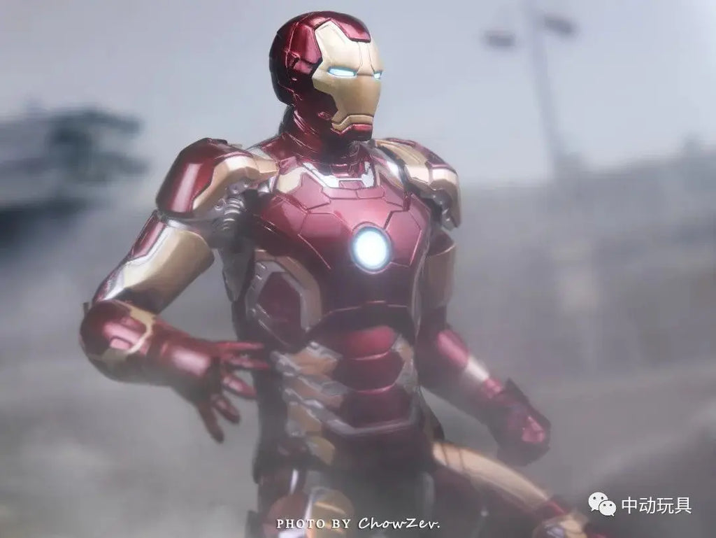ZD Toys LED Light Iron Man MK1 MK2 MK3 MK4 MK5 MK6 MK7 MK43 MK50 7" Movie Action Figure Tony Stark Legends Toys