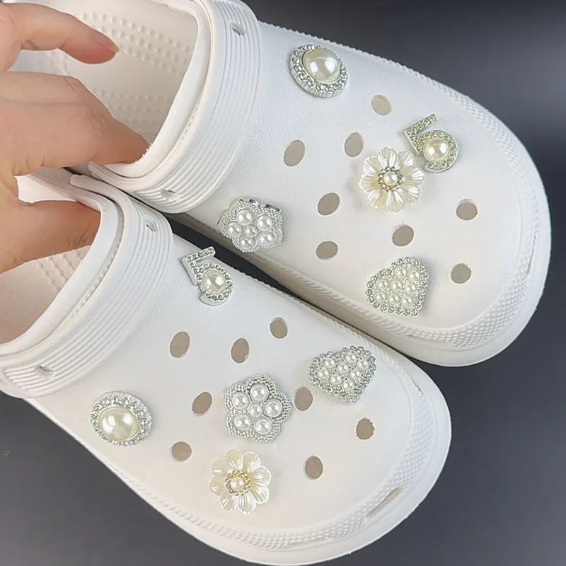 10PCS Fashion Shoe Charms Set Accessories Hole Shoe Buckle Summer Pearl Rhinestone Flower DIY Shoes Decorations for Sandals