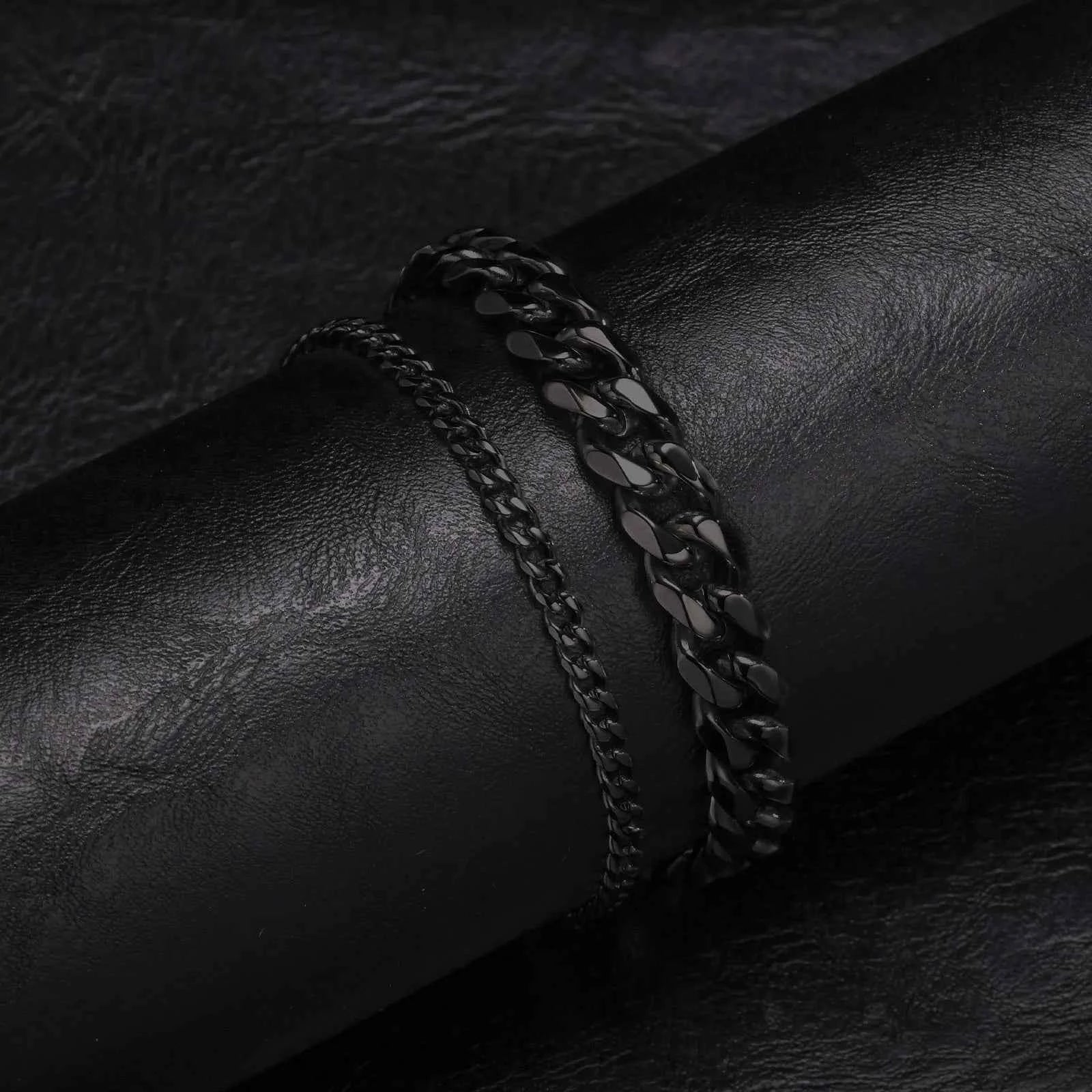 2pcs Men's Chain Bracelets,Stainless Steel Silver Gold Black Color Twist Rope Chain Wristband,Trendy Cuban Link Chains Gift