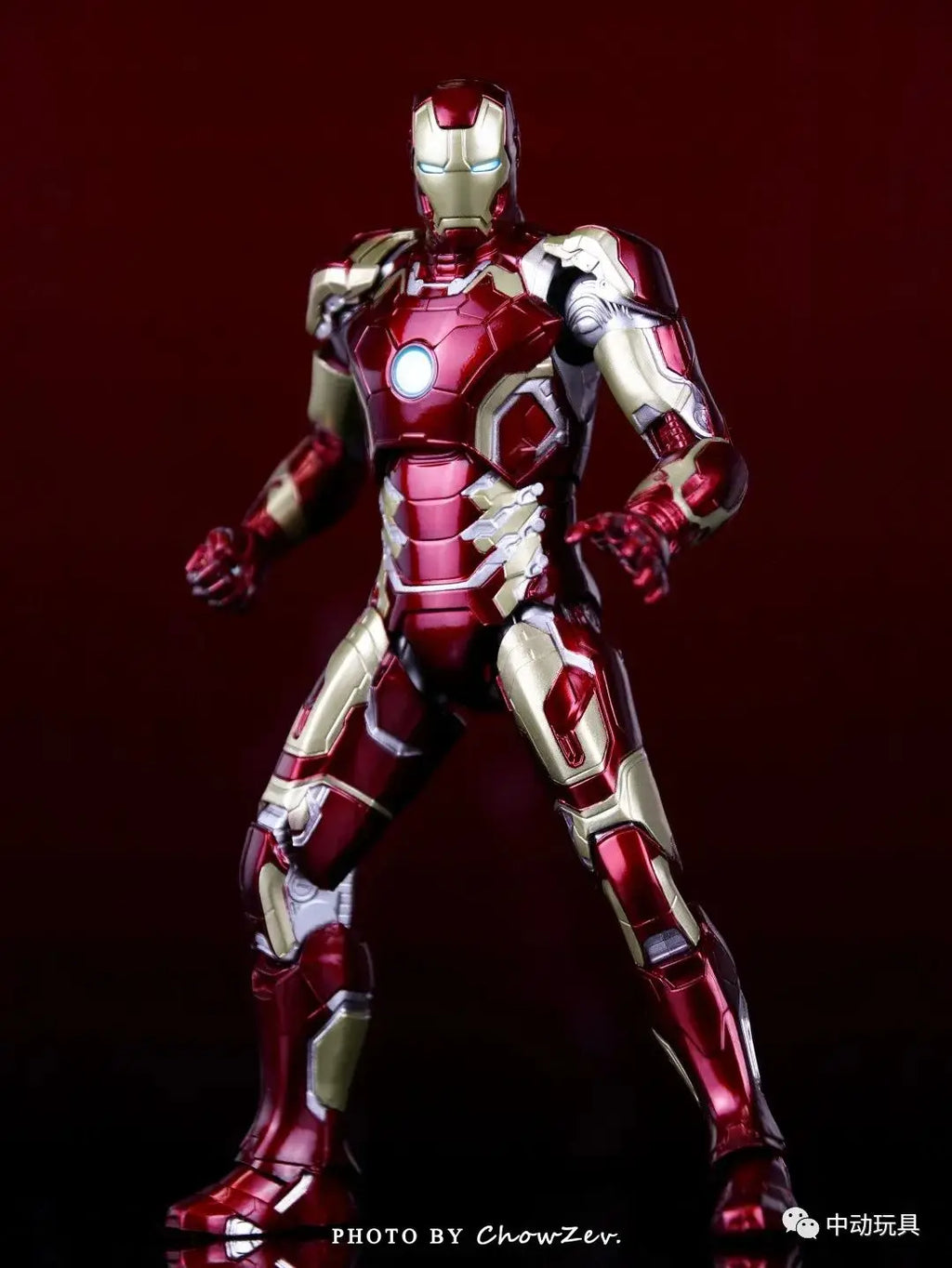 ZD Toys LED Light Iron Man MK1 MK2 MK3 MK4 MK5 MK6 MK7 MK43 MK50 7" Movie Action Figure Tony Stark Legends Toys