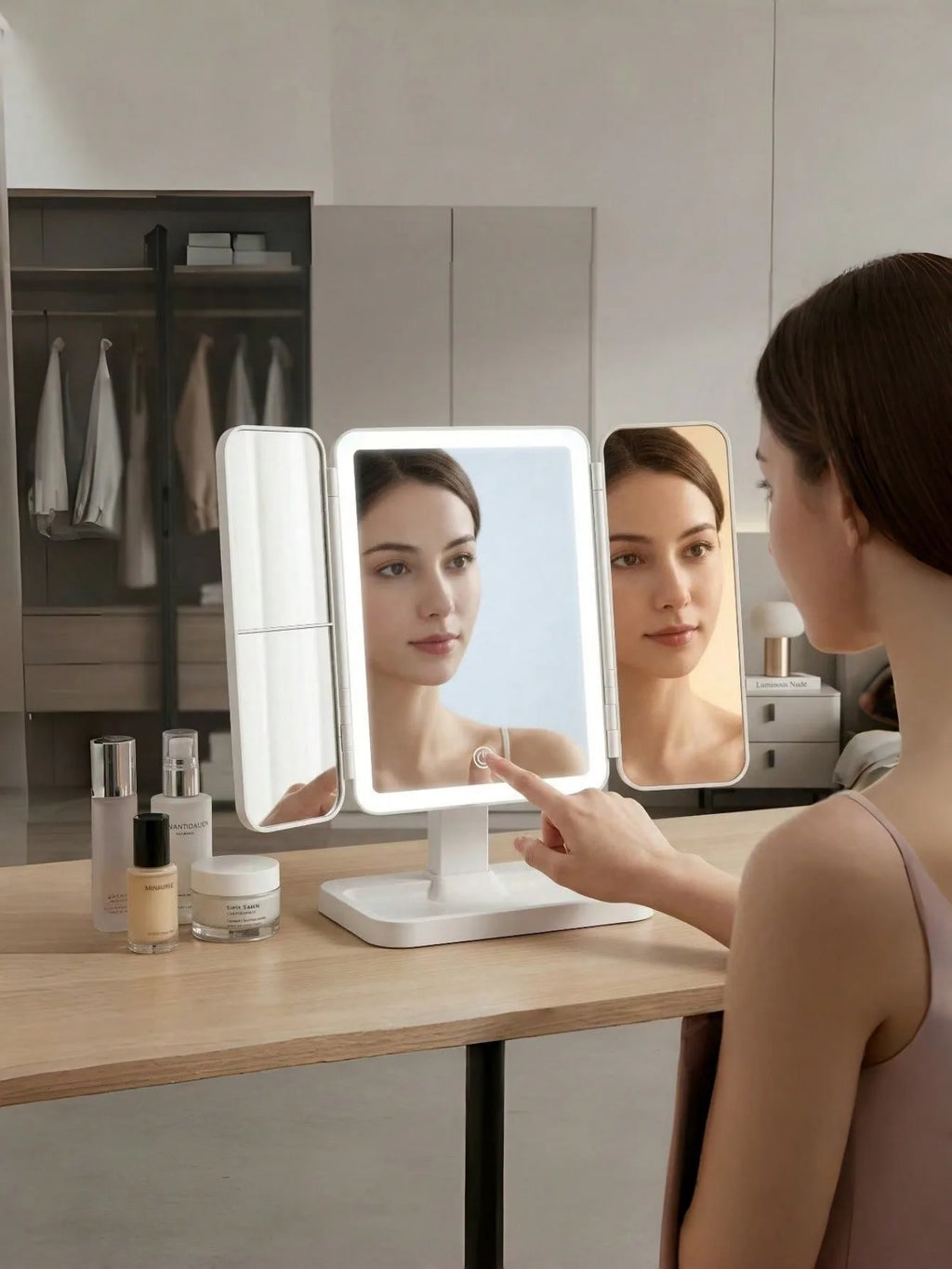 Trifold Makeup Mirror LED Lights Dorm Dressing Mirror Beauty Light Up Your Fill Light With Smart Complementary Makeup Mirror Tri