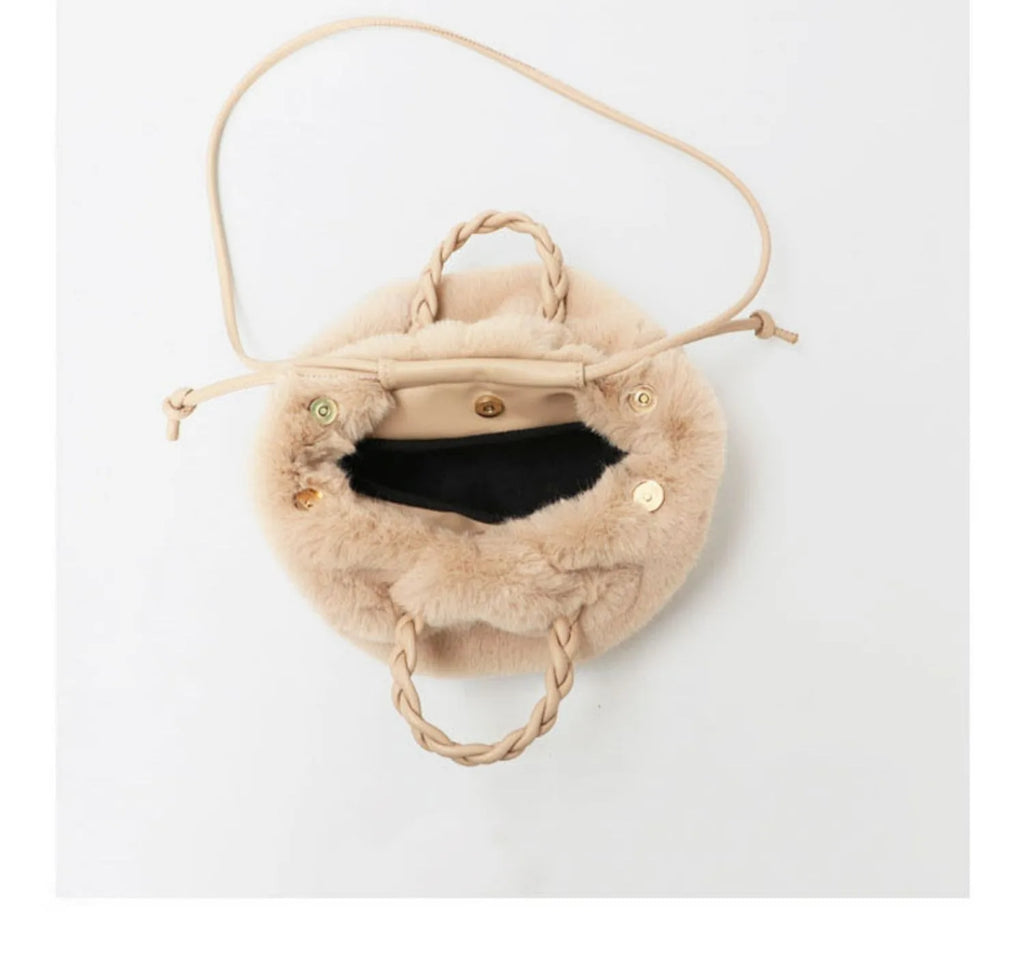 Autumn and winter versatile simple solid color portable hair bag women's autumn and winter new pleated cloud bag high-end plush