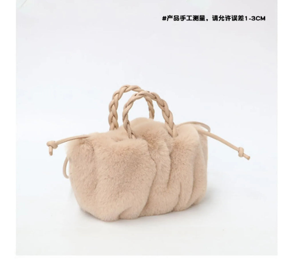 Autumn and winter versatile simple solid color portable hair bag women's autumn and winter new pleated cloud bag high-end plush