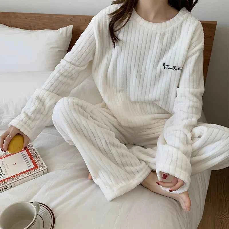 Winter Flannel Two-piece Loose Casual New O-neck Striped Coral Fleece Top Elastic Waist Pants sets Women's Pajamas Set Sleepwear