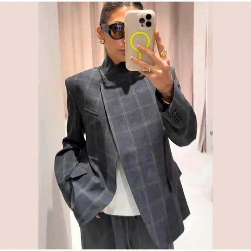 Irregular Plaid Blazer Jacket Women Fashion Stand Collar Full Sleeve Split Loose Short Jackets 2025 Lady Daily Commute Outwear