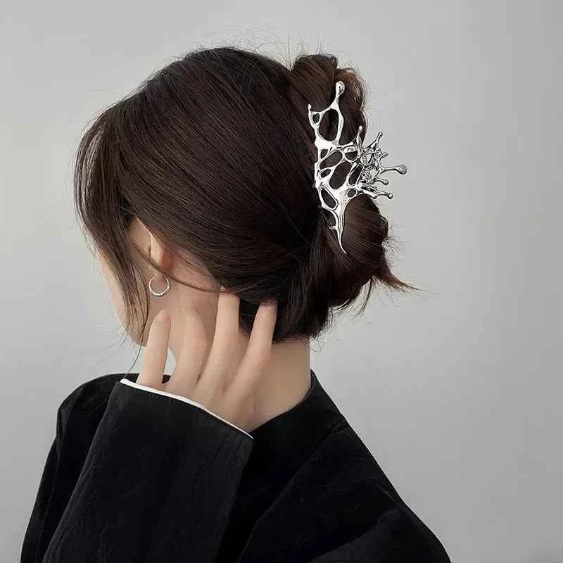 Y2k Geometric Claw Clips Women Large Metal Silver Color Korean Fashion Shark Hair Clips Grab Clamps Girls Hair Accessories