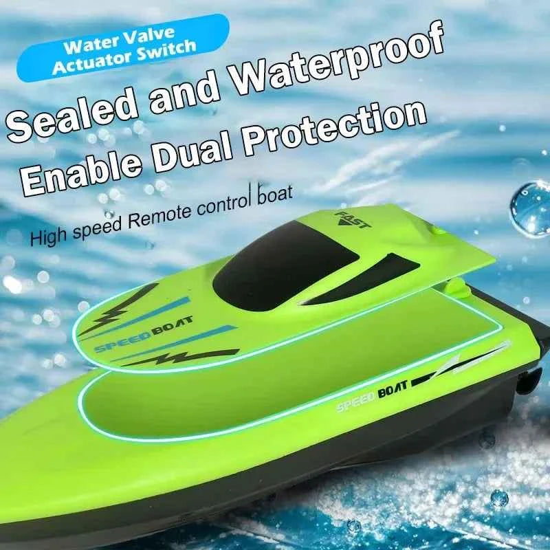 Remote Control Boat For Kids Waterproof Remote Control Toys Fast Remote Control Boat Lightweight Water Racer RC Boats Pool Toys
