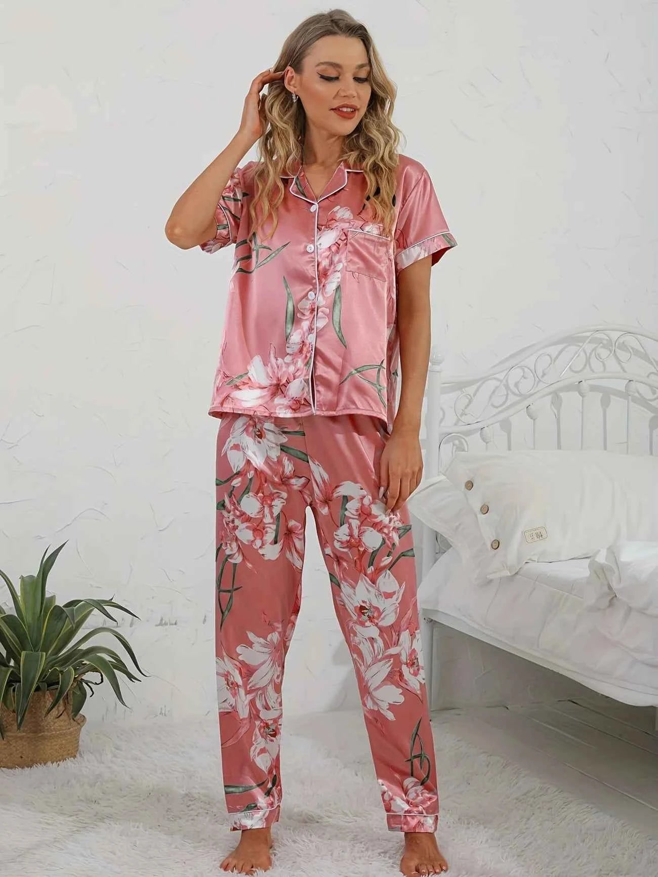 Floral Print Satin Pajama Set Smooth & Comfort Short Sleeve Button Lapel Top & Cozy Long Pants Women's Loungewear & Sleepwear