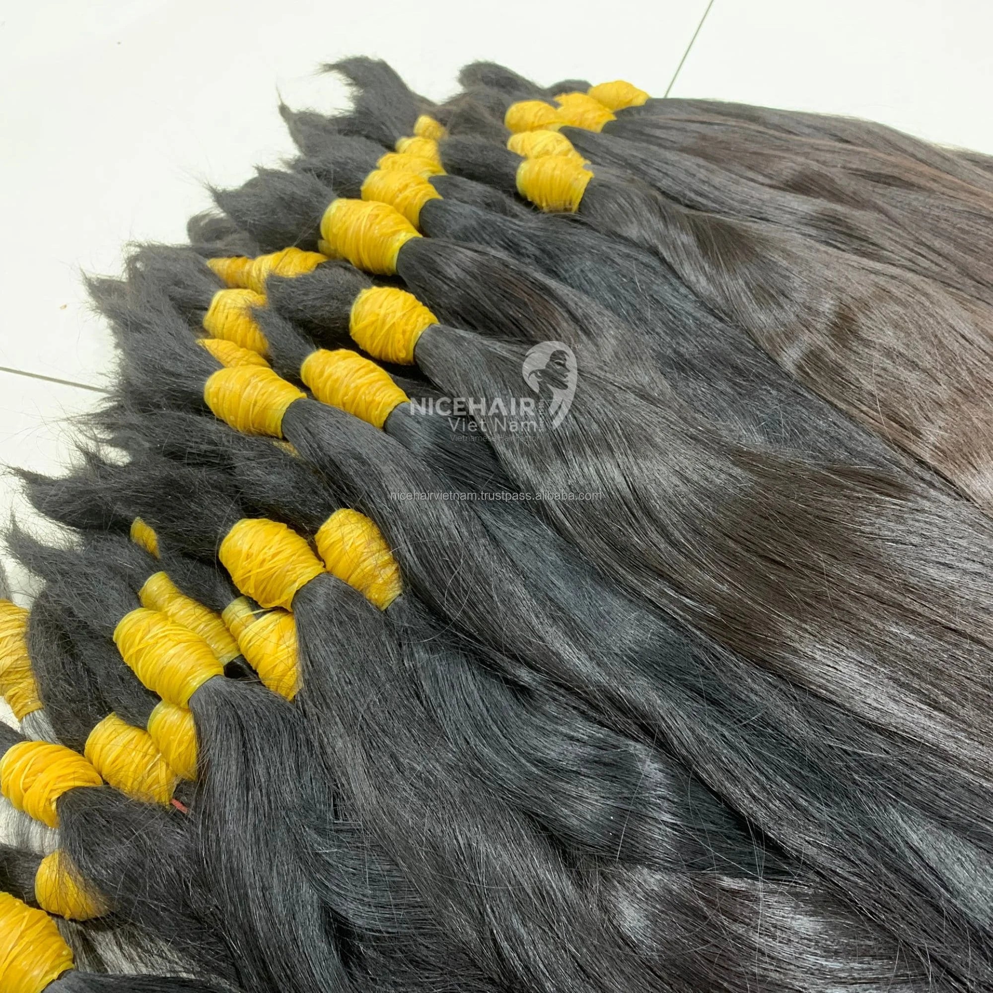 Wholesale 100% Raw Virgin Cuticle Aligned Hair 100% Vietnamese Human Remy Hair with Natural Waves Raw Virgin Asian Slavic hair