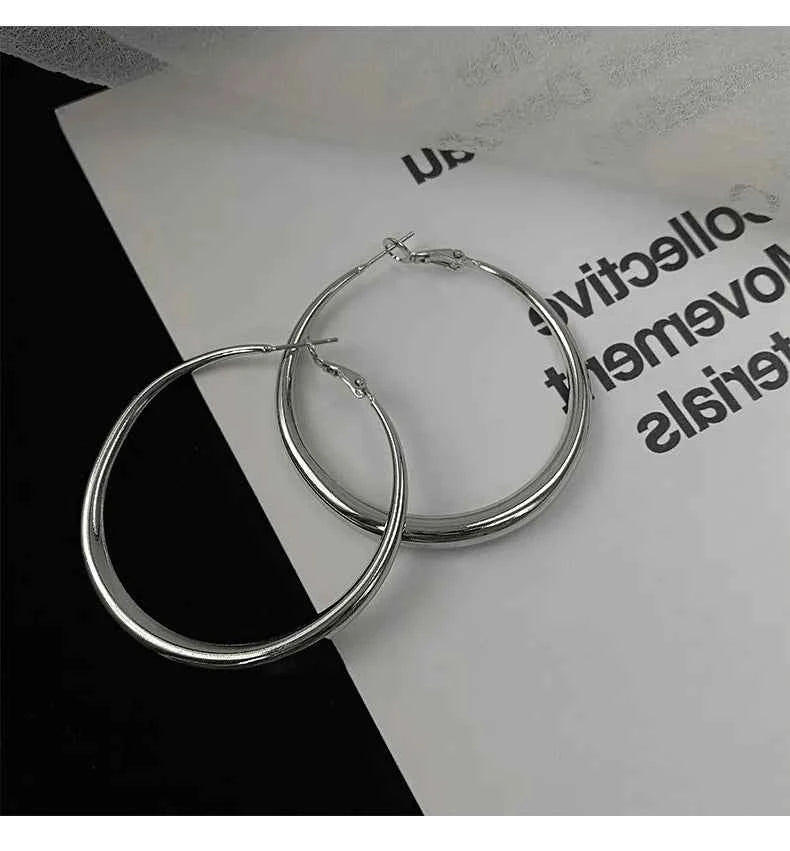 Fashion Exaggerated Big Circle Hoop Earrings for Women Statement Jewelry Smooth Circle Earrings Femme Boucles d'oreilles