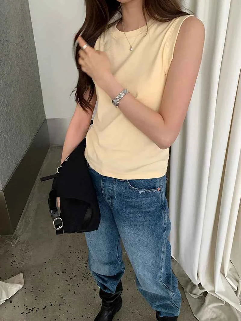 Spring women's casual solid color round neck slim fit vest